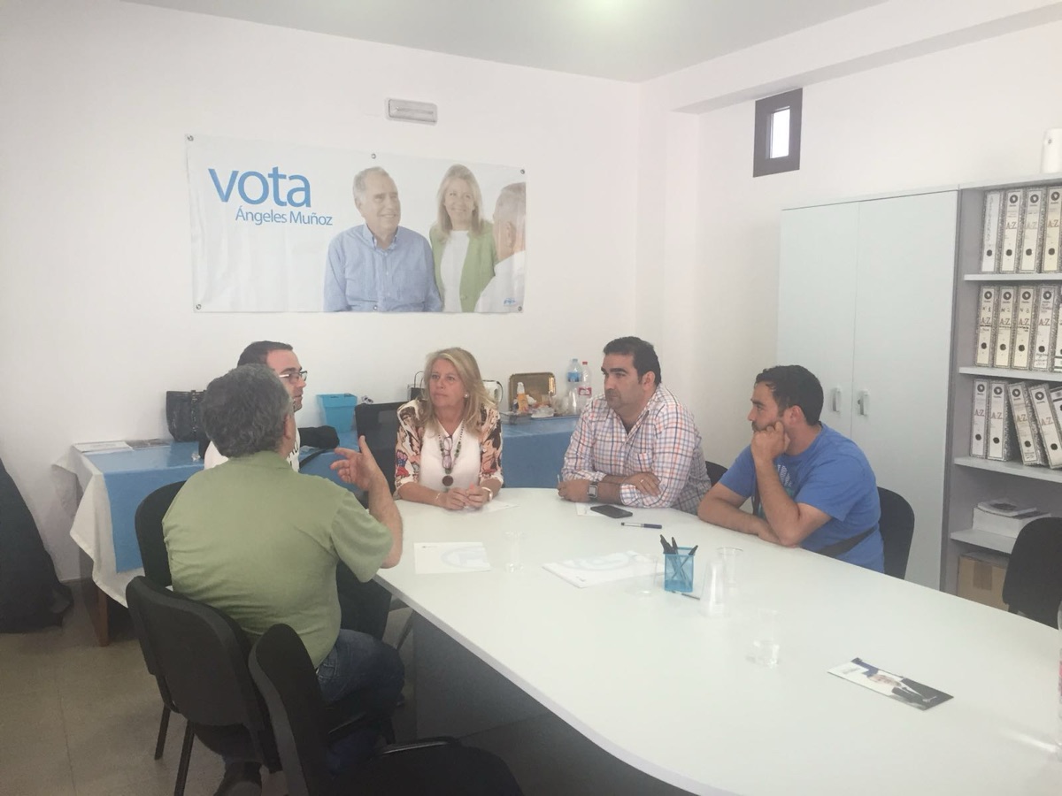 Ángeles Muñoz reclama al tripartito que restituya a la asociación de personas sordas las prestaciones y ayudas que recibían con el gobierno anterior