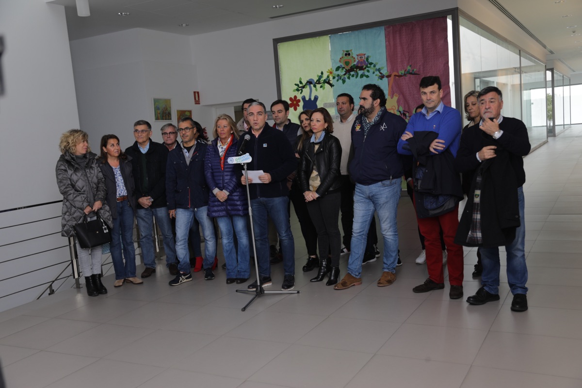 Bendodo: “Díaz dice ser feliz mientras miles de andaluces sufren su gestión”